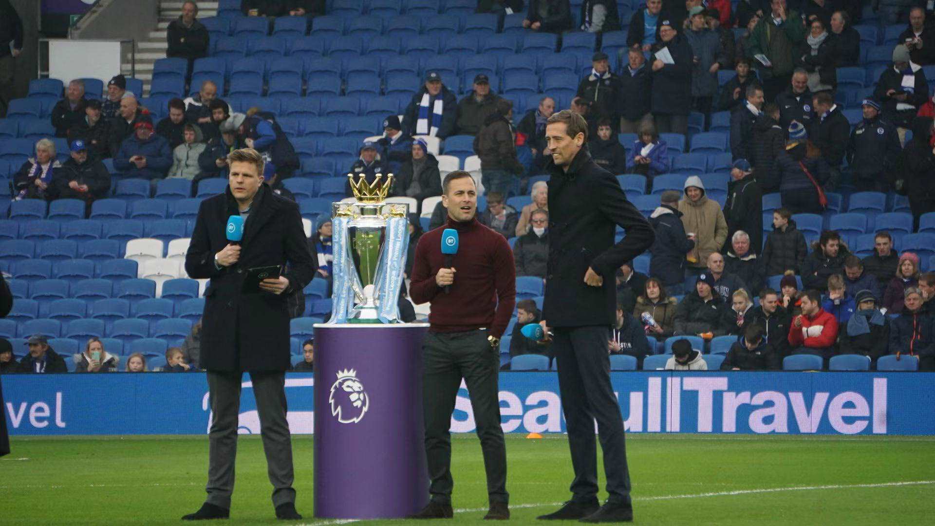 在一个充满 在一个充满